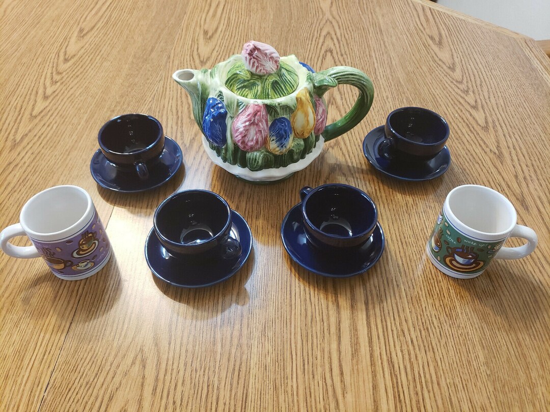 Vintage Ceramic Tea Set With 4 Cups and 2 Mugs Etsy