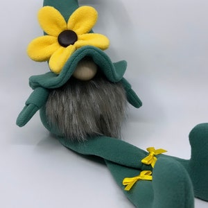 Simply Just Because Gnome