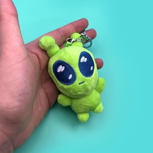 Green Alien Plushie | Keychain