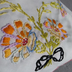 Embroidered floral linen | vintage 70's table decor | floral home decor