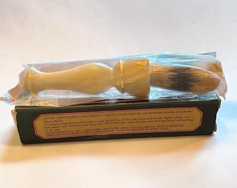 Avon Gentlemen's regiment barber brush