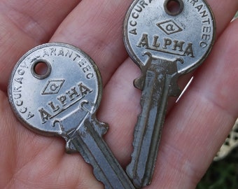 Vintage Alpha Keys 908 545 