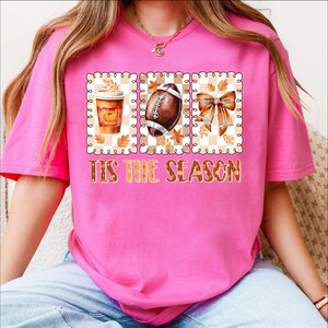 Tis the Season PNG, Coquette höstvibbar PNG, höstfotboll PNG, höstkaffe PNG, Coquette fotboll PNG, Coquette rosett PNG, höst PNG bild 6
