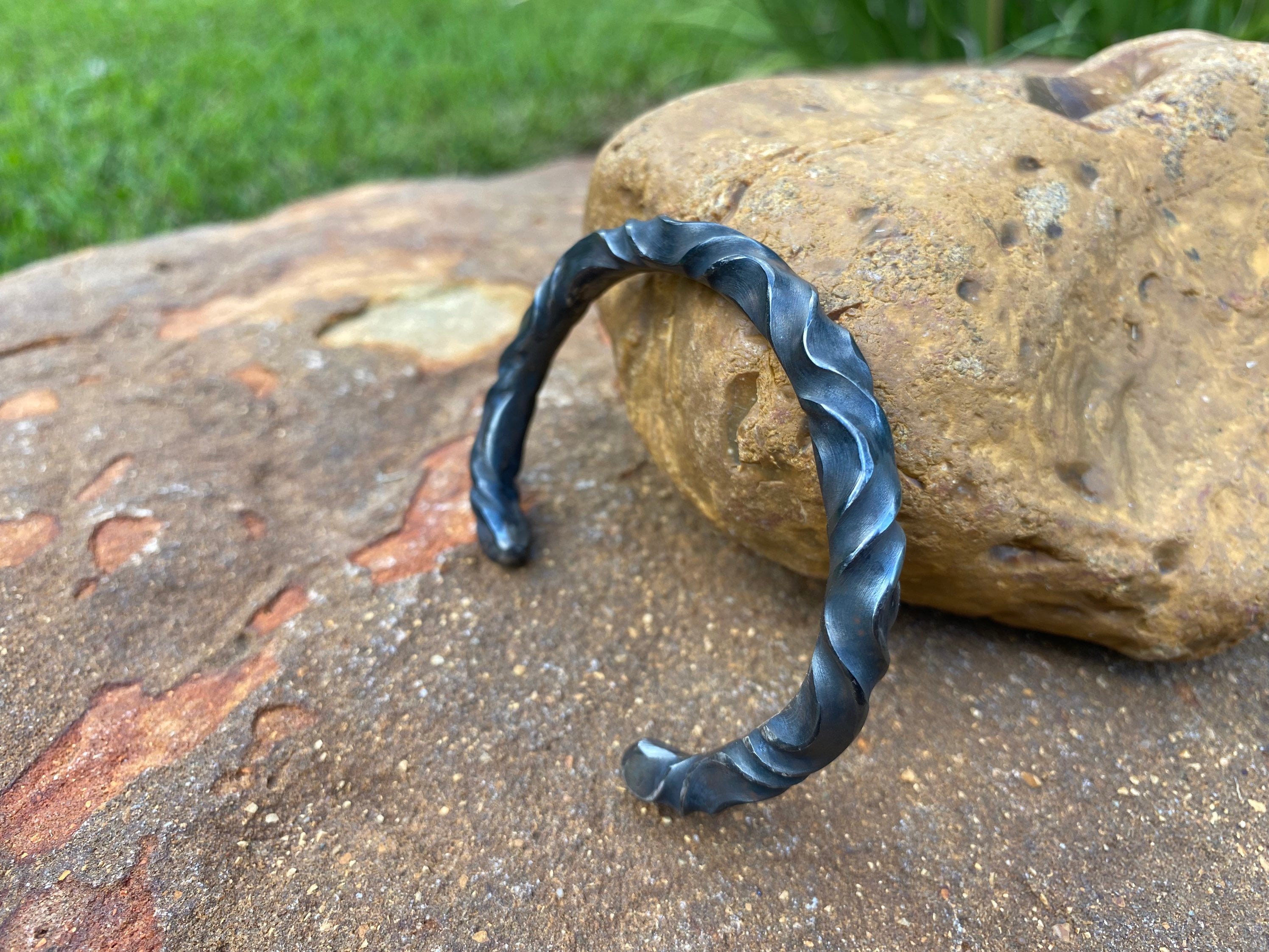 The Viking Oath Ring “dark Water Edition”: Custom Twisted