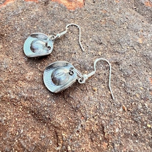 "Handgefertigte ""Cowgirl"" Ohrringe: ""Texas Dime"" Westernschmuck"