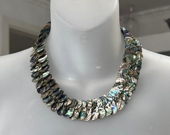 Magnificent statement necklace abalone shell chain!