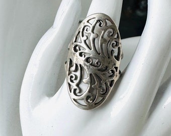 Beautiful 925 silver ring in Art Nouveau design!