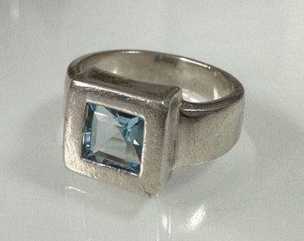 Edler 925 Silber Ring mit hellblauem Stein 925 !