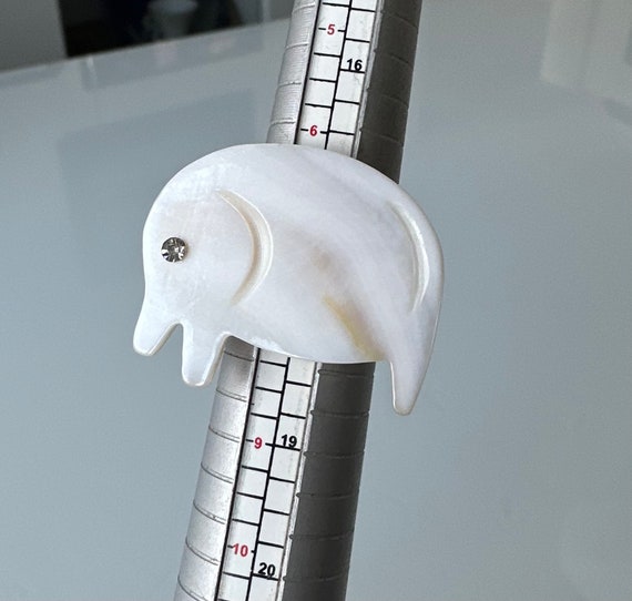 Einzigartiger Statement Ring mit Elefanten Perlmu… - image 1