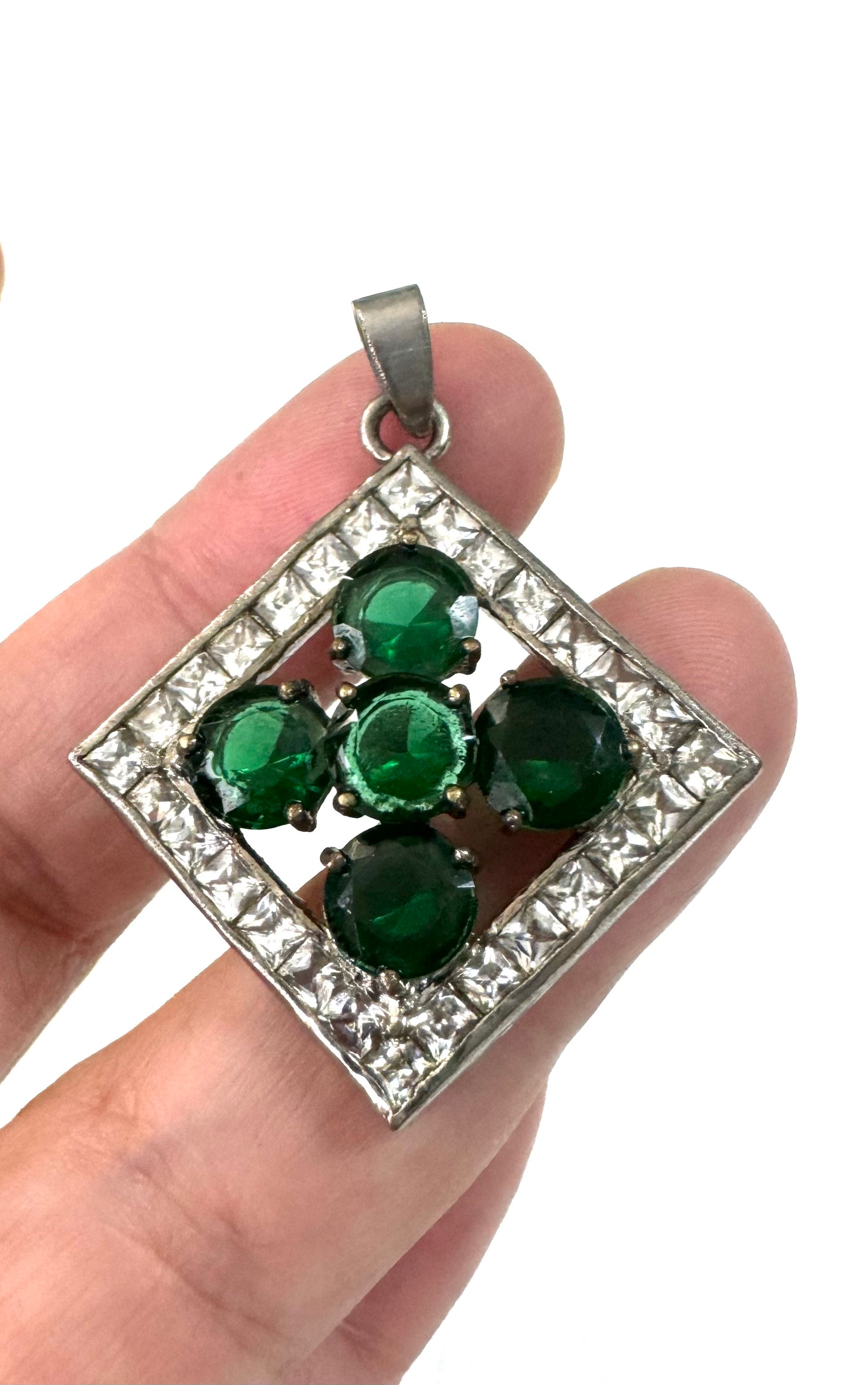 Striking Vintage 18KGP XP Costume Jewelry Pendant With Green and