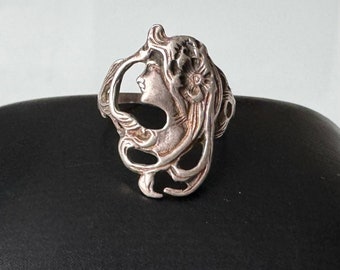 Fantastic 925 silver Art Nouveau ring with a woman&#39;s head from around 1900!