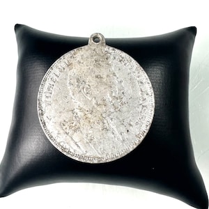 Historical pendant Kaiser Wilhelm II. Memorabilia from the German Empire!