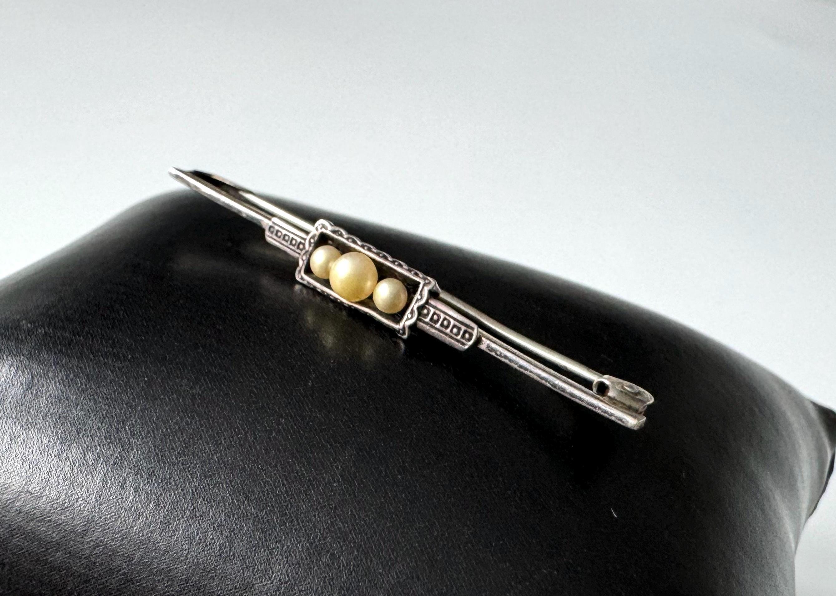 Belle Broche Ancienne 1930 forme barrette , superbe