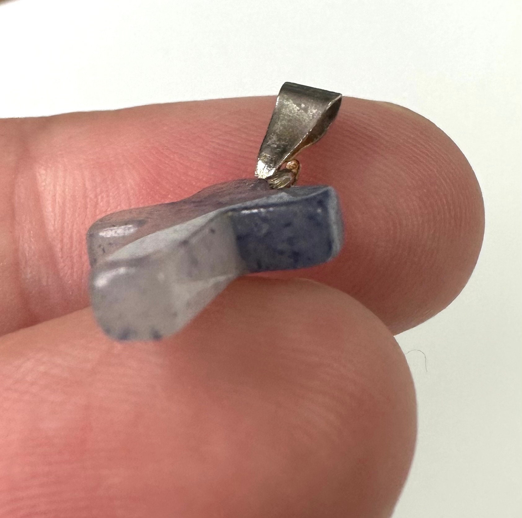Ciondolo attraente in argento sterling 925 con croce di pietra preziosa