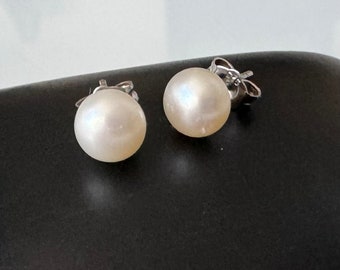 Edle 925 Silber Ohrstecker mit strahlenden Perlen !