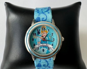 Original Disney Cinderella Armbanduhr von 2015 zum herrichten