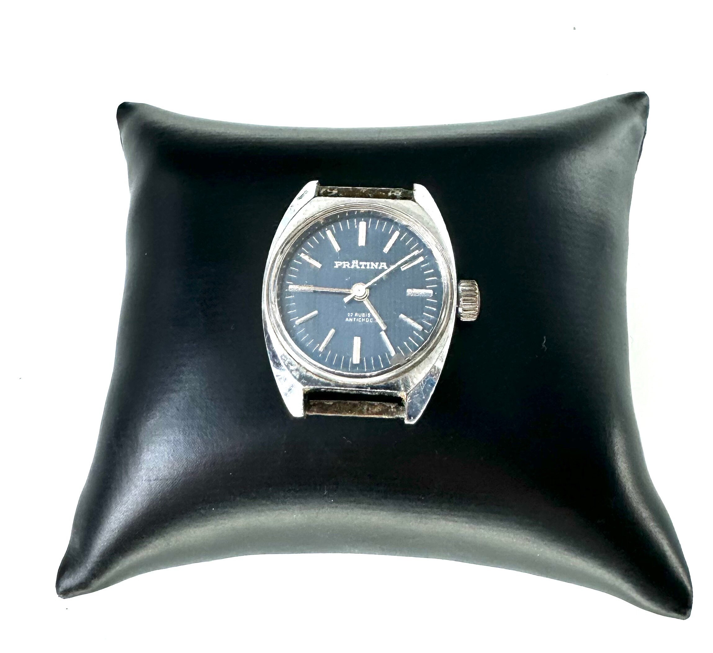 Relojes actuales de cuerda manual hotsell