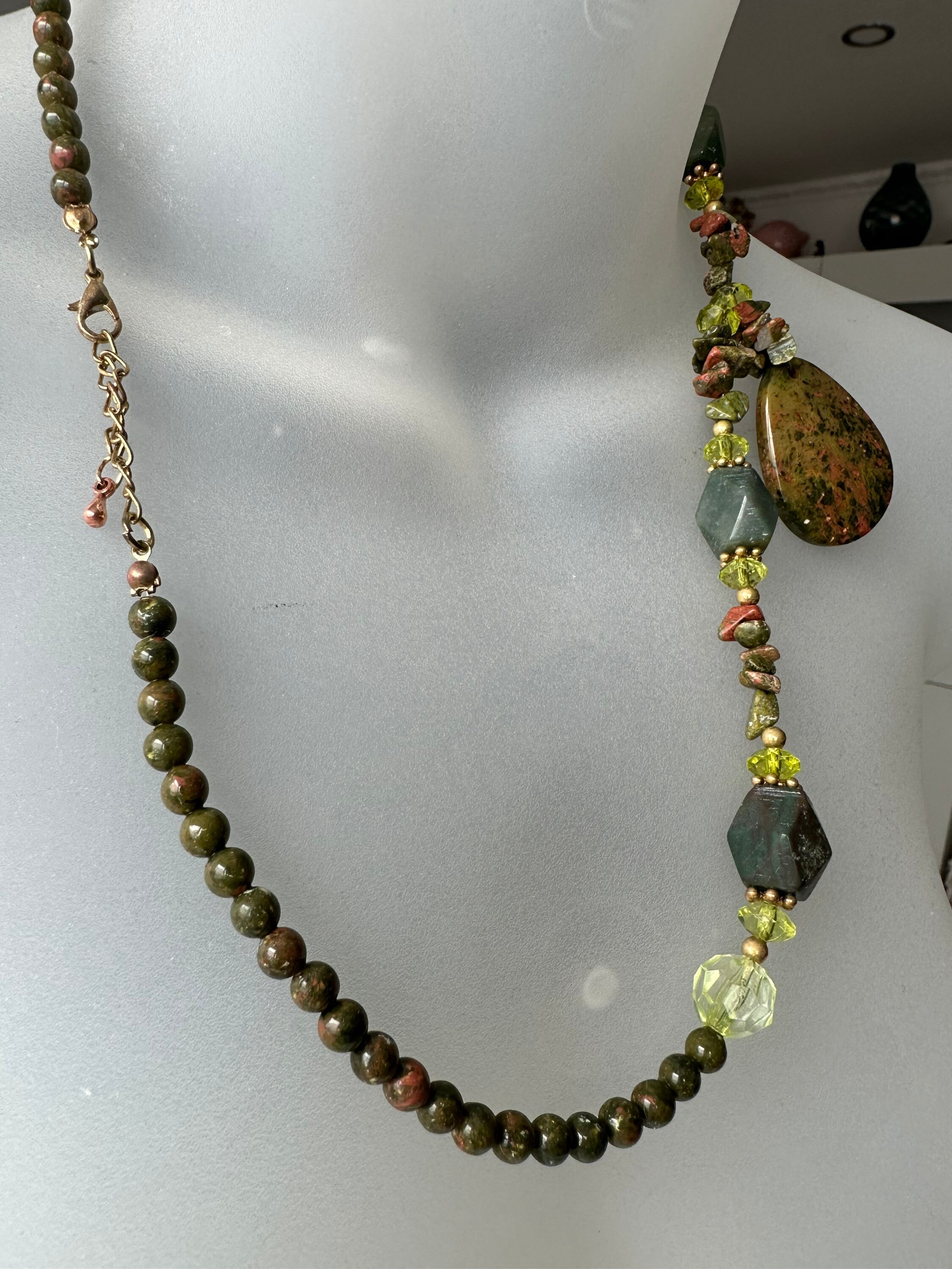 Collier Vintage Avec Perles En Verre Anciennes - Longueur 46-50 Cm, Occasion