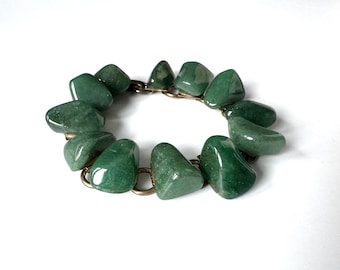 Vintage Modernist bracelet with green stones costume jewelry stone bracelet!