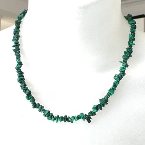 Charming vintage malachite sliver necklace!