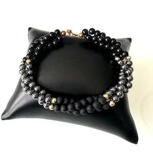 Elegant vintage bracelet hematite lava stone design!