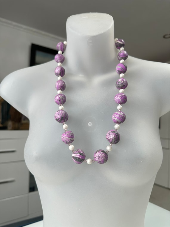 Statement necklace with large balls in a purple-g… - image 1