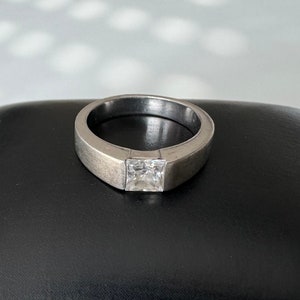Vintage 925 Silver Ring With Zirconia Stone – Ring Size 58
