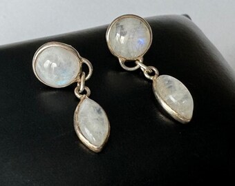 Beautiful 925 silver earrings with moonstones