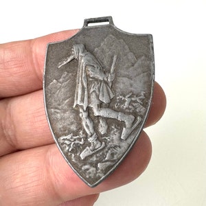 Old emblem coat of arms pendant souvenir Kufstein Art Nouveau Austria!