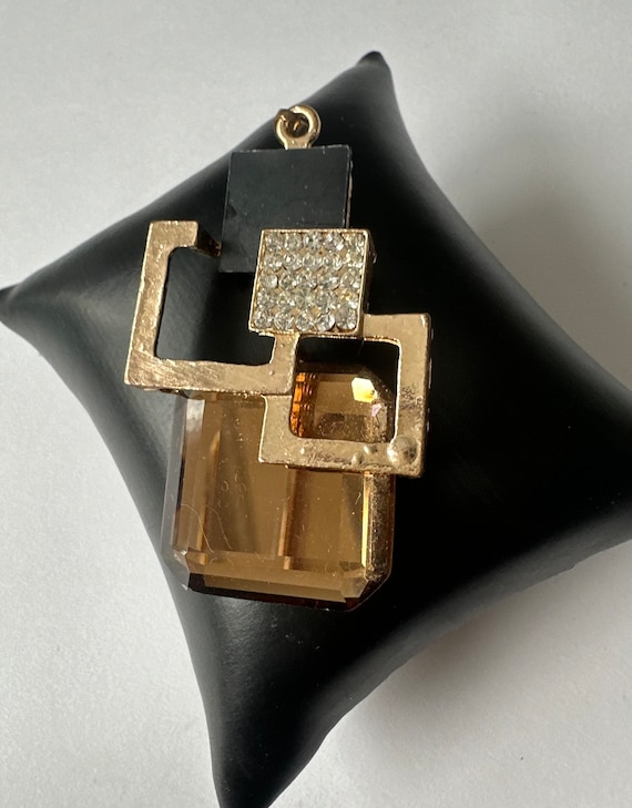 Vintage costume jewelry pendant from the 80s: mag… - image 2