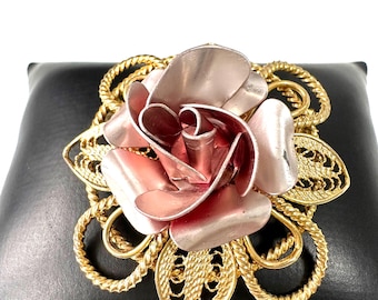 Vintage Gold Pendant Brooch Costume Jewelry!
