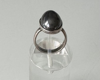 Metallisch glänzender Silber Ring Hämatit Vintage sehr kleine Größe