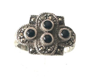 925 silver ring with marcasites and onyx Art Deco!