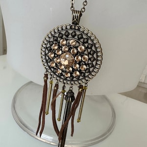 Vintage Indian Cowboy Necklace - Long chain with sparkling pendant and leather strips