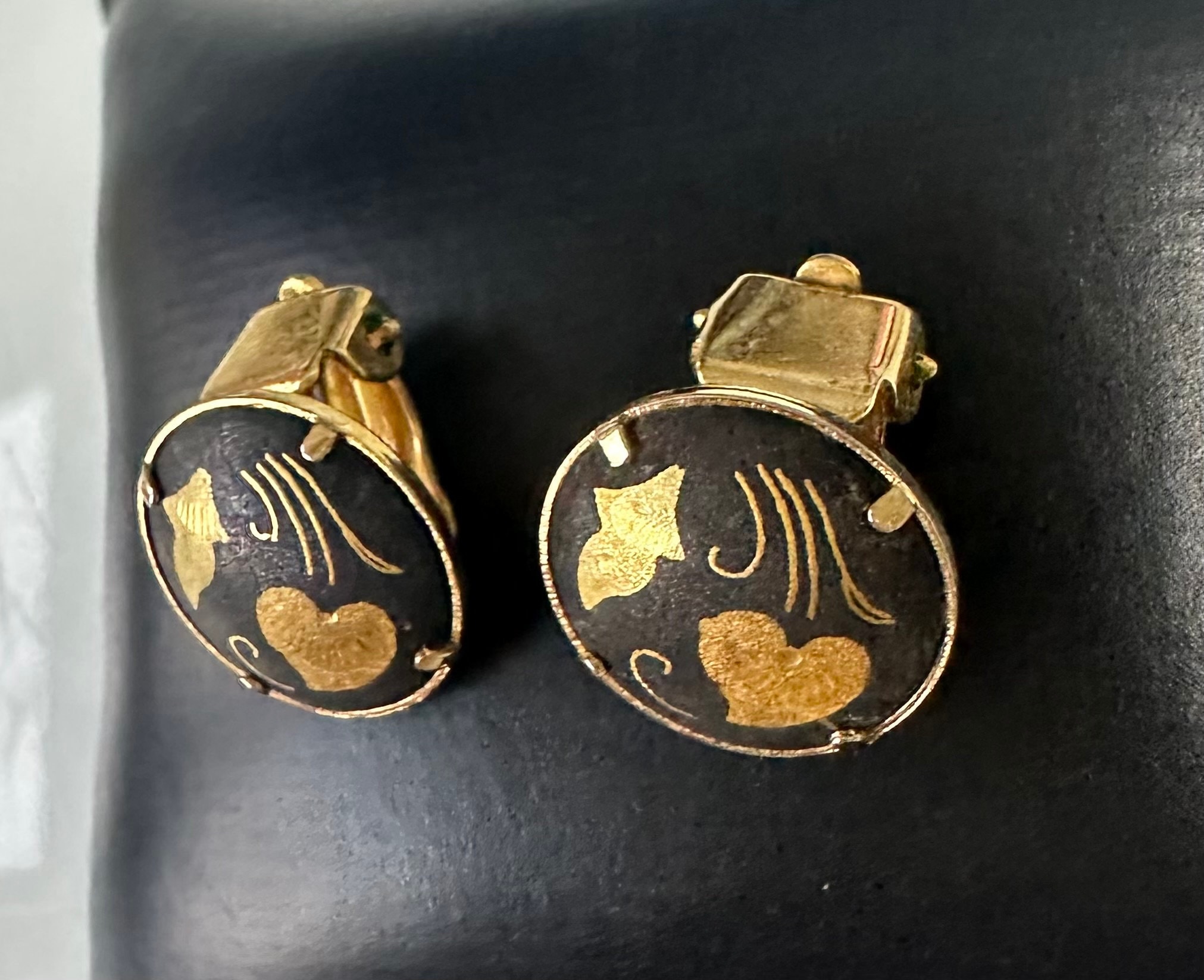 Boucles D'oreille Clips Vintage Or De Tolède Espagne - Perle Gravée *3698 - Occasion