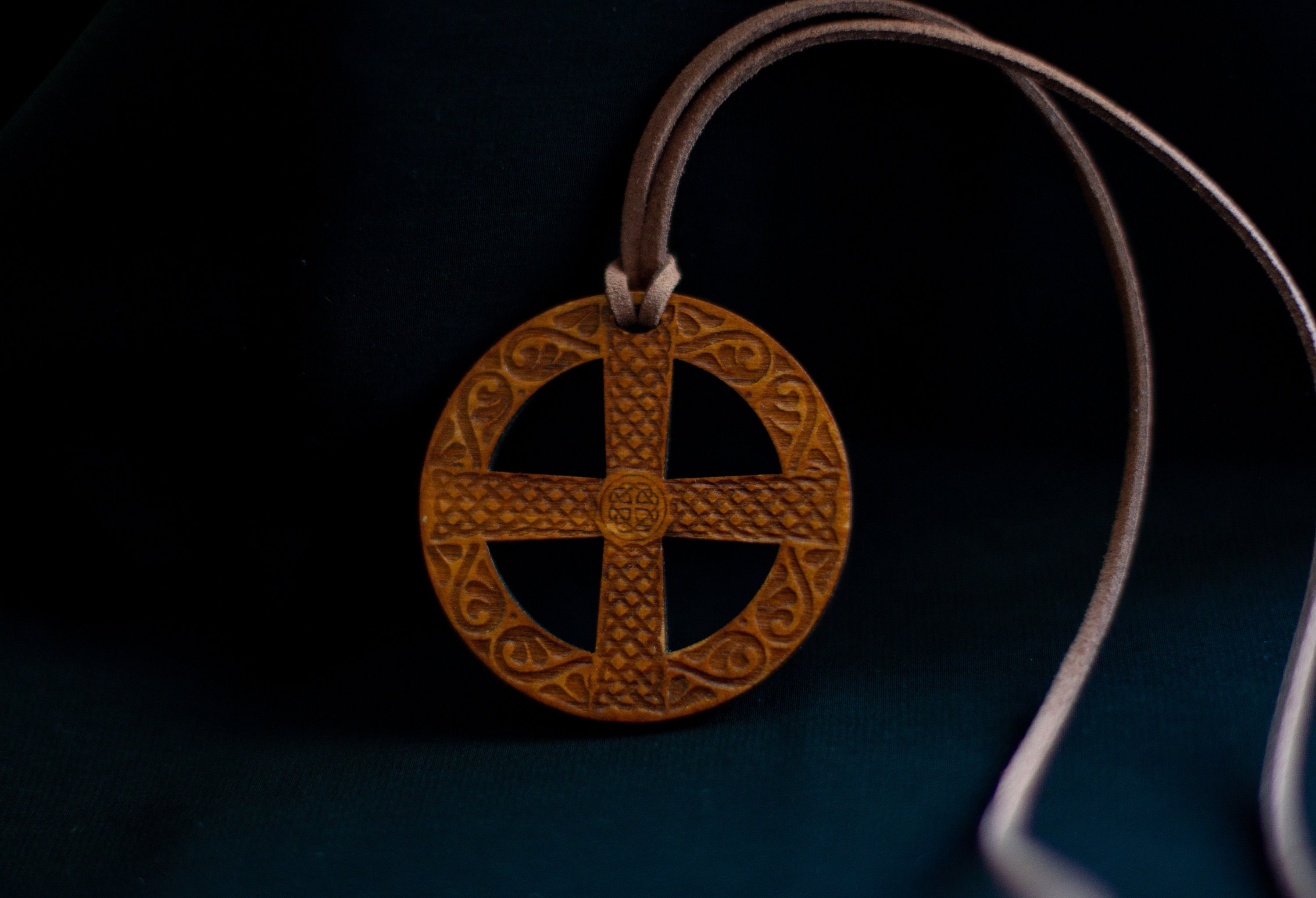 Earth sign necklace best sale