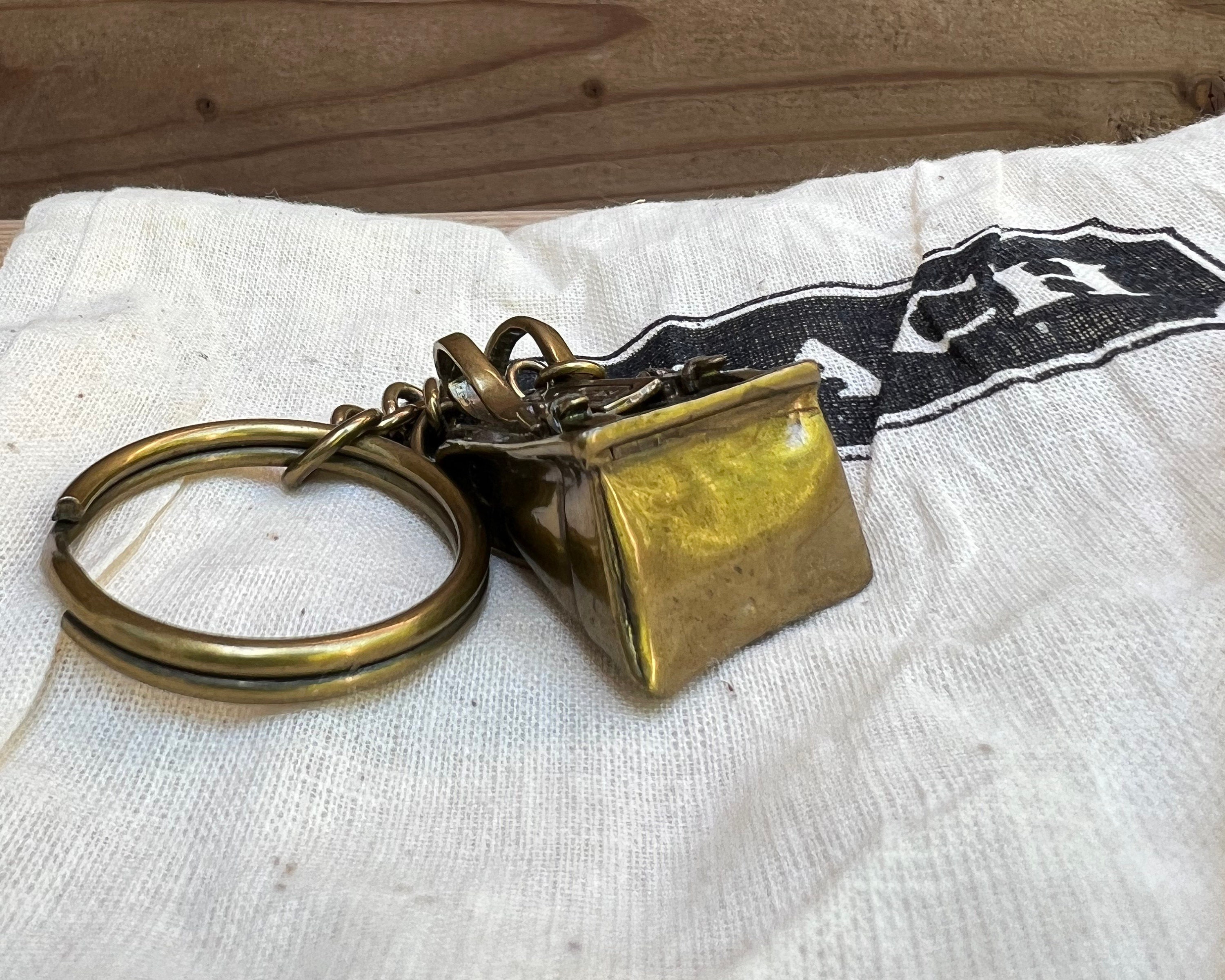 ⭕️Bag (Key)charm vintage style BOSTON CHARM KEYRING Gold Boston Keyring by KURT GEIGER LONDON