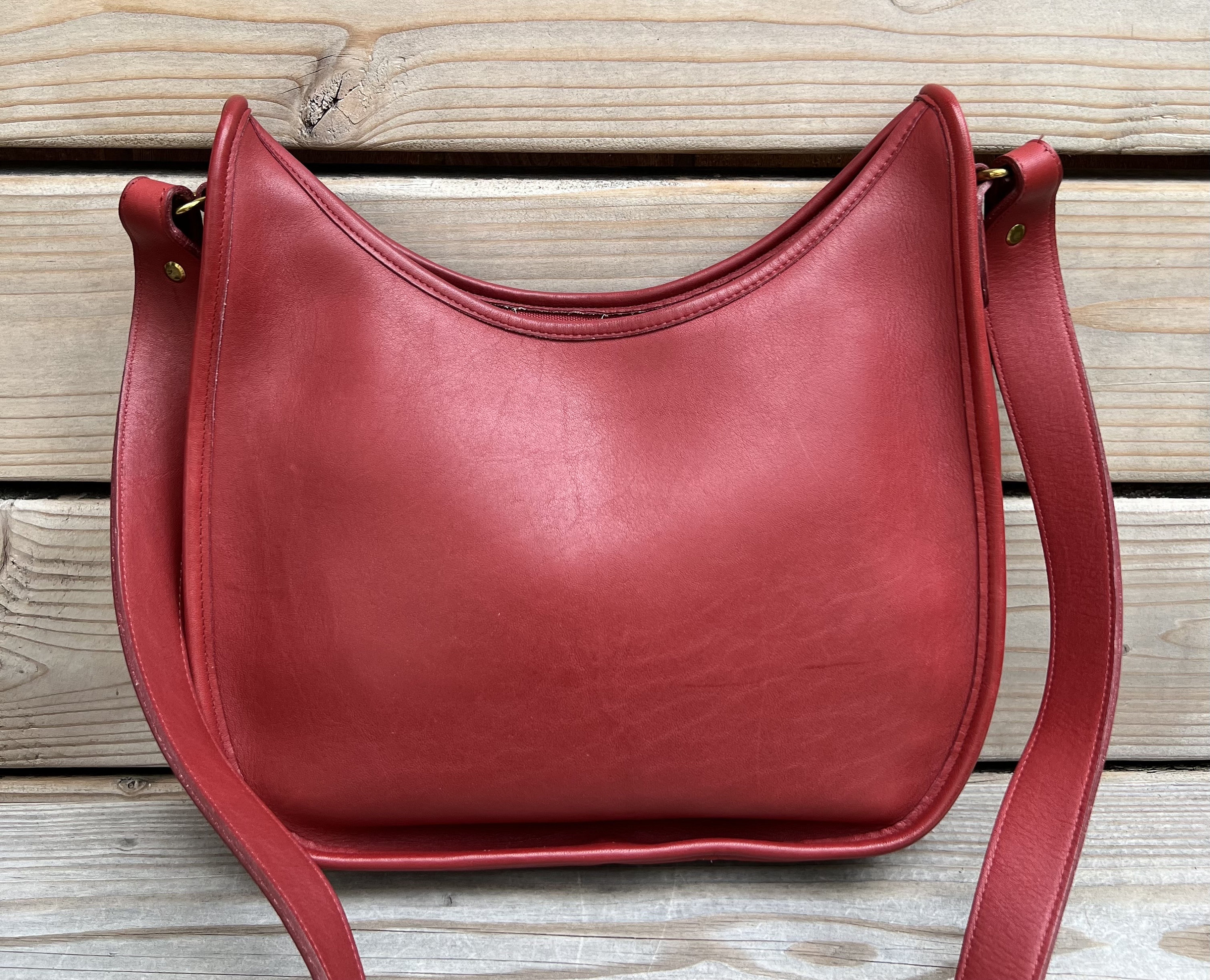 バッグ Vintage Coach Becket Shoulder Bag Red Vintage Coach Becket Zip Leather Bag 9920, Red - Etsy