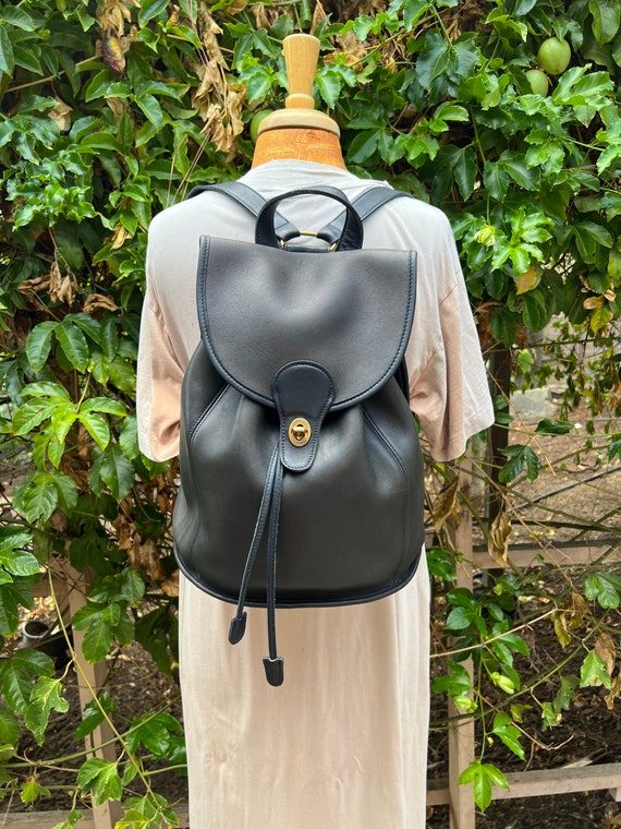 Navy, XL Vintage Coach travel backpack Weekender carr… Gem