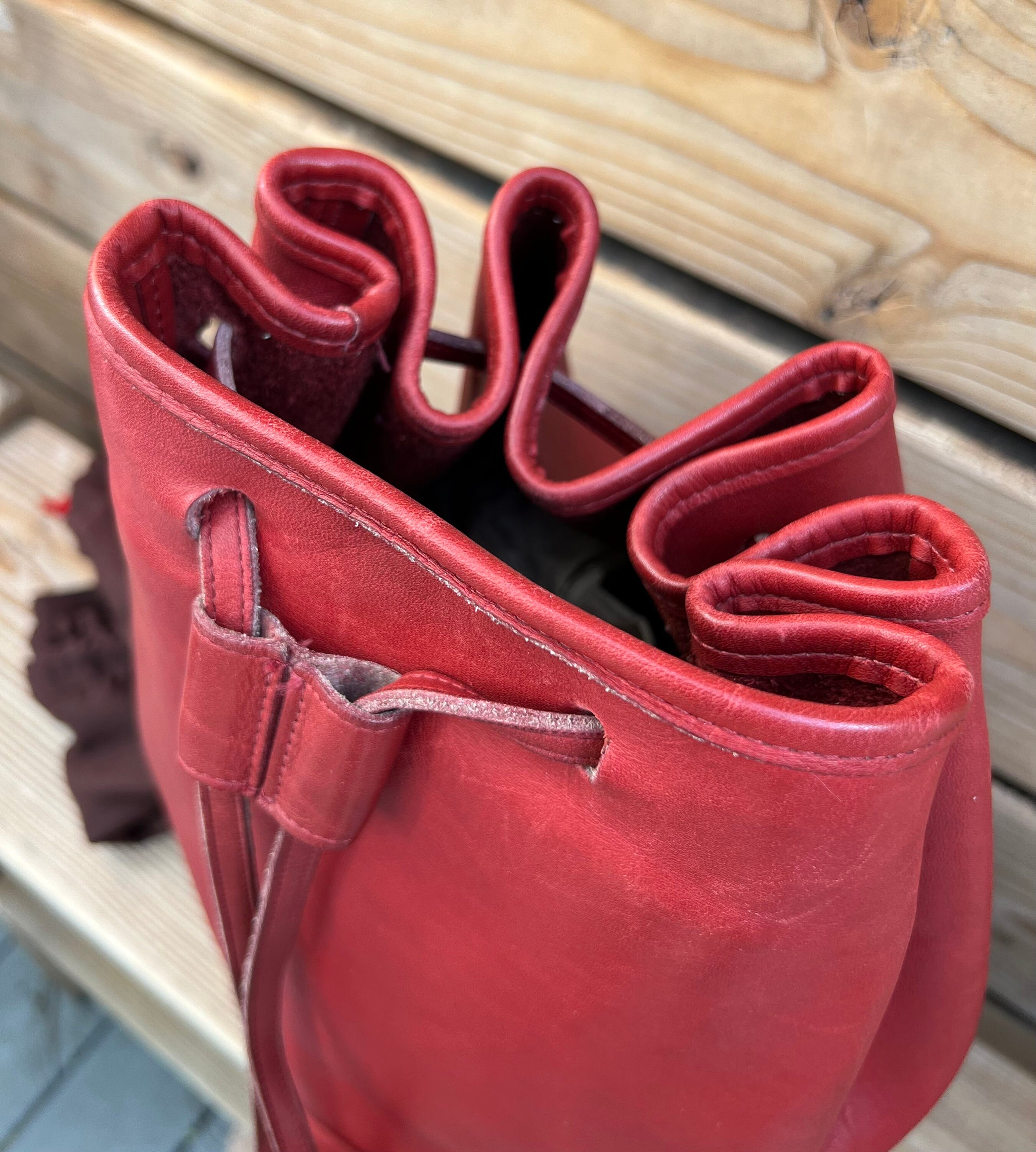 Rare 90s Vintage Coach Red Bixby Large Sling Shoulder Travel
