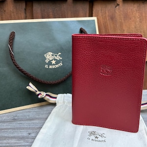 New Vintage IL Bisonte Passport Holder Notebook Cover Vegetable tanned Leather Red