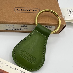 NWT 90s Leaf Green Vintage coach Classic Key Fob, 7210