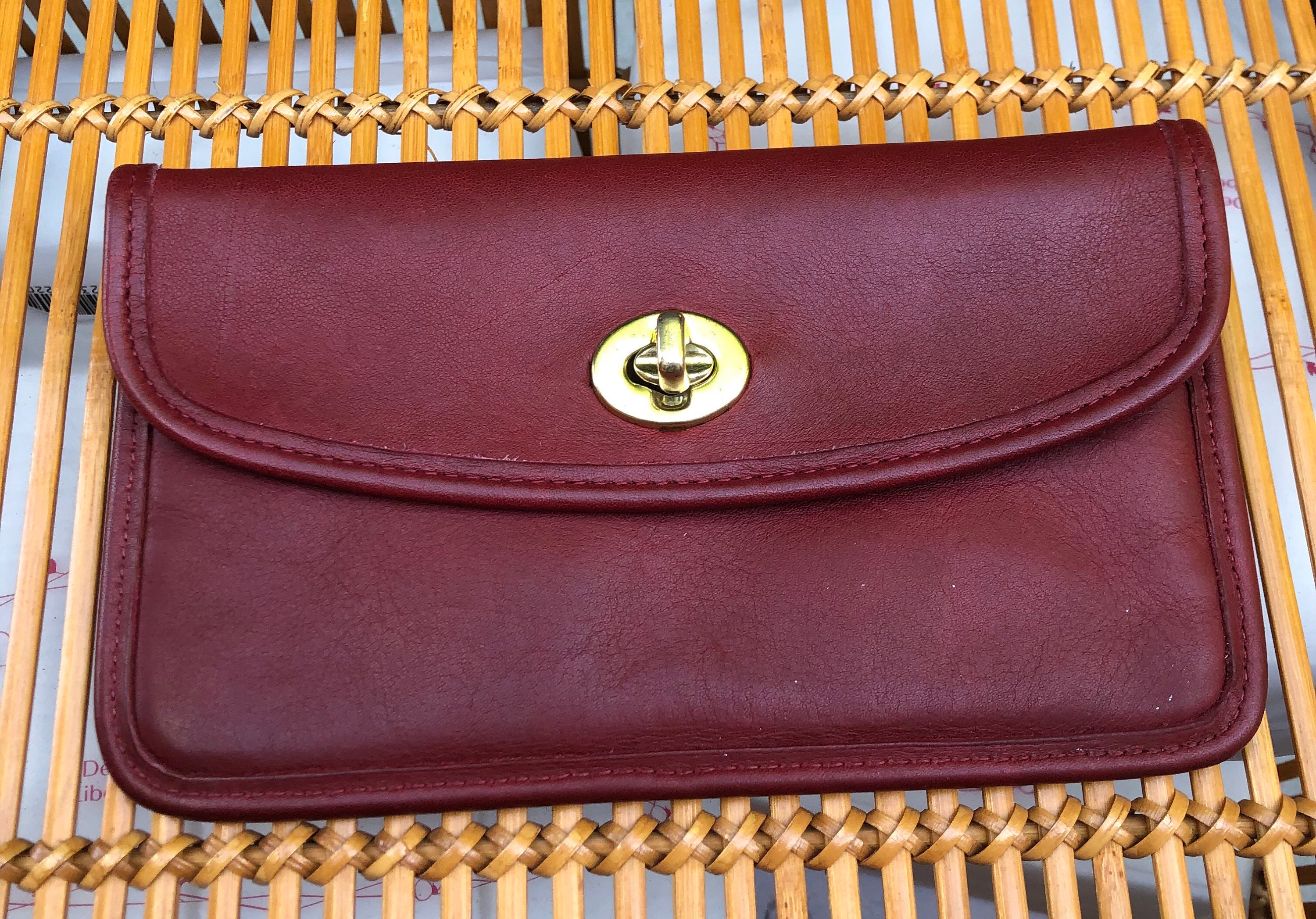 Coach Ashley Wallet for sale | Only 2 left at -60%
