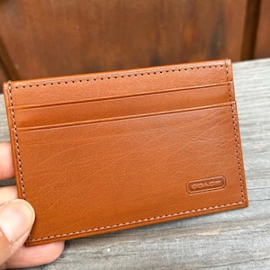 Nuovo porta carte di credito vintage Coach Slim in pelle marrone chiaro britannico
