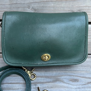 Bottle Green Vintage Coach Penny Pocket Clutch Purse 9755