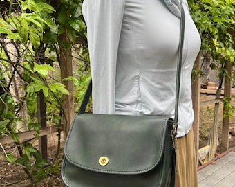 バッグ Vintage Coach Chrystie Bag Green Leather Vintage Coach Avenue Bag 9886 Forest Green USA 1990's