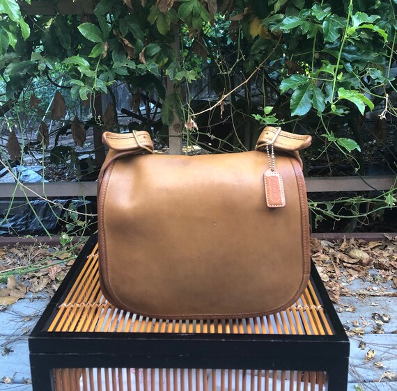 Coach 1960s leather sling bag Clearance
