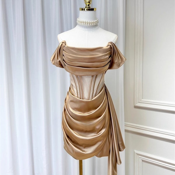 Design strapless sleeve dress, slightly sheer mesh dress, glitter herringbone waist dress, ruched wrap-around split, satin dress