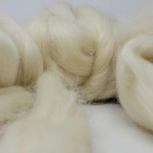 Lincoln longwool wholesale 11lb luster wool roving natural un dyed fiber for spinning rugs Tapestry needle felting chunky bulk yarn top