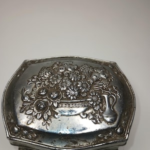 Vintage Metal Trinket Box. 3.5&quot; x 1.5&quot;